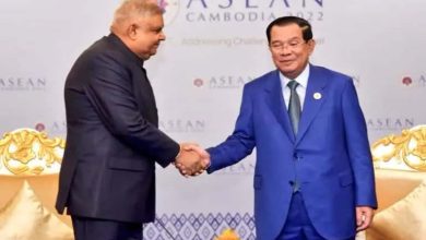 Photo of उपराष्ट्रपति जगदीप धनखड़ ने कम्बोडिया के प्रधानमंत्री से मिलकर द्विपक्षीय संबंधों पर चर्चा की