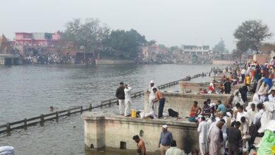 Photo of जींद : सोमवती अमावस्या पर पितृ तर्पण के लिए पिंडारा तीर्थ पर उमड़े श्रद्धालु