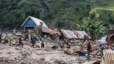 Photo of Africa: कांगो में हुई भारी बारिश के बाद आई बाढ़ से लगा लाशों का ढेर, करीब 200 लोगों की हुई मौत, कई लापता