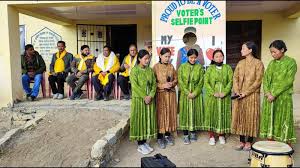 Photo of Himanchal Pradesh-जिला निर्वाचन अधिकारी ने चिड़गांव के सुन्धा मतदान केंद्र का किया निरीक्षण