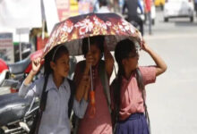 Photo of School Timings Change: गर्मी की लू से हो रहा स्कूली बच्चों का बेहाल, बदल गई स्कूल Timing, यहां जानें-