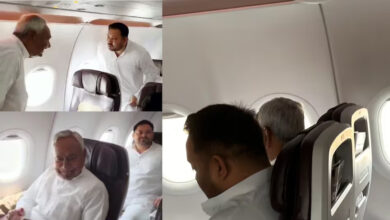 Photo of Nitish-Tejaswai On Same Flight: एक ही फ्लाइट में स्पॉट हुए नीतीश कुमार-तेजस्वी यादव, दिल्ली के लिए हुए रवाना, NDA-INDIA की बढ़ी मुश्किलें