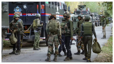 Photo of J&K’s Kupwara Encounter: जम्मू-कश्मीर के कुपवाड़ा में मुठभेड़ में सैनिक शहीद, सेना के मेजर समेत 4 घायल