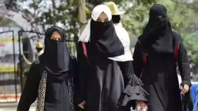 Photo of Mumbai college’s Hijab Ban: Supreme Court ने मुंबई के कॉलेज में हिजाब पर प्रतिबंध पर रोक लगाई, पूछा तिलक और बिंदी को छूट क्यों?