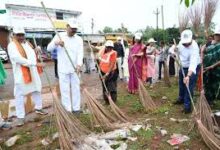 Photo of Raipur- स्वच्छता ही सेवा अभियान : विधायक मोतीलाल साहू ने दिलाई गई स्वच्छता की शपथ