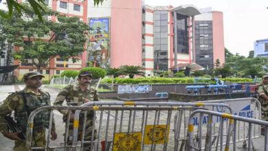 Photo of Kolkata: आरजी कर मेडिकल कॉलेज में विरोध प्रदर्शन के बीच निषेधाज्ञा बढ़ाई गई