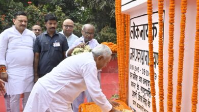 Photo of Bihar: मुख्यमंत्री ने लोकनायक की पुण्यतिथि पर दी श्रद्धांजलि