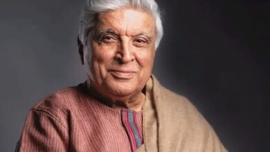 Photo of Javed Akhtar was honored: 21वें थर्ड आई एशियन फिल्म फेस्टिवल में अवॉर्ड पाकर सम्मानित हुए जावेद अख्तर