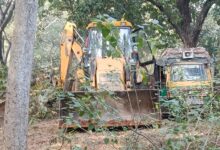 Photo of Jharkhand: अवैध खनन रोकने के लिए छापेमारी, जेसीबी जब्त