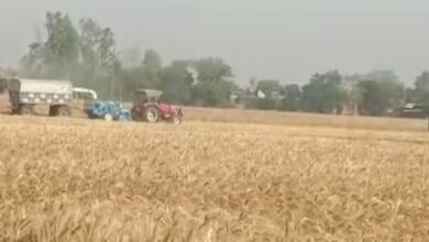 Kushinagar News: DM appeals to public representatives and the general public to donate straw