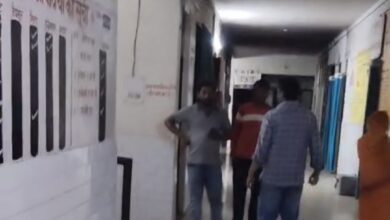 Mirzapur: Video of CHC Rajgarh goes viral, doctors absent from duty at night - uproar over treatment of a sick child