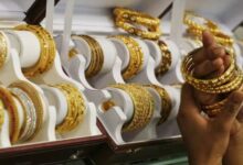 Gold and silver rate: The fall in the price of gold has not stopped, it has become cheaper by Rs 3,330 in a week
