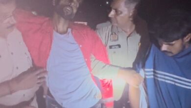 A vicious criminal got shot in the leg in an encounter, his partner arrested