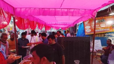 Amethi News: Devotees tasted the Prasad in the Bhandaar, the crowd remained gathered till late evening