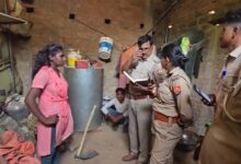 Kaushambhi News: Mother and daughter die under suspicious circumstances after consuming poisonous substance