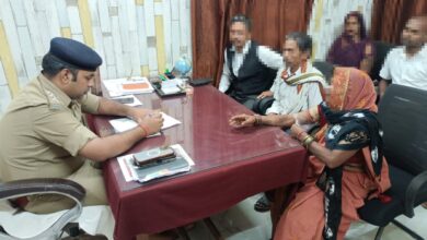Pratapgarh News: In the public hearing, the Area Officer Kunda heard the problems of the people, gave instructions for immediate resolution