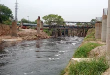 Chandauli News: Decrease in Ganga river water level, announcement to stop pump canal supply"