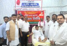 Sultanpur: SP's blood donation camp on former Chief Minister Akhilesh Yadav's birthday