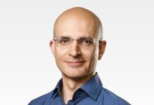 Apple appoints COO: Apple brings new leadership to operations by appointing Sabih Khan as COO