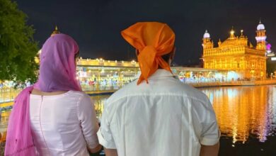 Varun Dhawan took blessings: Varun Dhawan and Medha Rana completed the shooting of 'Border 2', took blessings at the Golden Temple