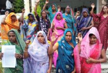 Sonbhadra news: Villagers protest against land mafia
