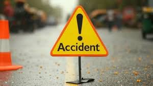 UP News: Nephew returning with uncle was crushed by trailer, died on the spot