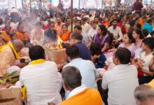 Maha Ashtami pujan: A wave of devotion poured in during the havan pujan on Maha Ashtami, a two-day religious event.