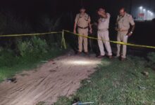 Sonbhadra news: Police encounter with criminals, two wanted criminals arrested, three absconding