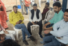 Vinod Verma 'Monu Bhai', under the direction of MLA R.K. Verma, paid tribute in Prayagraj.