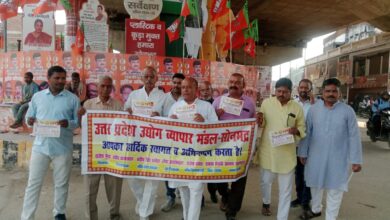 Sonbhadra news: Brighten up the markets by buying indigenous goods on Diwali - Rajesh Gupta