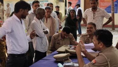 Mau news: Public grievances heard on Thana Diwas, 3 out of 20 cases resolved on the spot