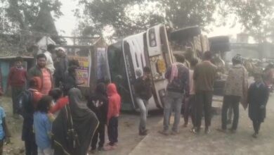 Bhagalpur accident: A speeding Hiva hit an auto, one passenger seriously injured, driver absconding