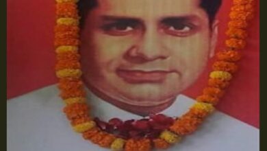 Pratapgarh news: The 31st death anniversary of Raja Dinesh Singh, the pride of the Kalakankar princely state, was celebrated; Princess Ratna Singh and Crown Prince Bhuvanyu paid tribute.