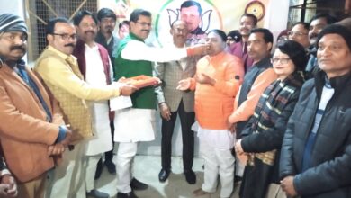 Sonbhadra news: Kayastha Mahasabha organized a thanksgiving and felicitation program in the Chitragupta temple premises.