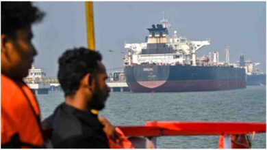 Shenlong oil tanker, Strait of Hormuz shipping crisis, होर्मुज़ जलडमरूमध्य तेल आपूर्ति, India crude oil tanker news, GPS spoofing maritime navigation, Middle East shipping conflict, oil tanker route to India, Mumbai Jawahar Dweep Terminal, global oil supply crisis