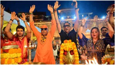 Varanasi News, काशी विश्वनाथ गंगा आरती, शिवमणि ड्रम वादन वाराणसी, Ganga Aarti Varanasi news, Kashi Vishwanath Temple event, Indian classical percussion performance, Har Har Mahadev Varanasi