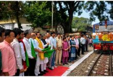 Kangra Narrow Gauge Train Service, Bridge Number 32, Anurag Thakur, Pathankot Kangra Train, Himachal Pradesh Railway News, Kangra Railway Station, Northern Railway Jammu Division, Kangra Valley Train Service Restored, Himachal Tourism News, कांगड़ा रेलवे, अनुराग ठाकुर, हिमाचल प्रदेश, नैरो गेज ट्रेन, पठानकोट-कांगड़ा रेल सेवा, उत्तर रेलवे, रेलवे समाचार, पर्यटन, जम्मू मंडल, ब्रिज नंबर 32