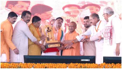 CM Yogi Gonda Visit, Gonda Development Projects, Yogi Adityanath Gonda Rally, 516 Crore Projects Gonda, Uttar Pradesh Development News, Gonda Latest News, CM Yogi Speech Gonda, UP Government Schemes, Gonda Infrastructure Development, Yogi Adityanath Latest News, गोंडा समाचार, सीएम योगी, योगी आदित्यनाथ, उत्तर प्रदेश सरकार, विकास परियोजनाएं, गोंडा विकास, राम मंदिर, यूपी राजनीति, सरकारी योजनाएं, रोजगार, निवेश, कानून व्यवस्था, गोंडा रैली, बीजेपी, उत्तर प्रदेश न्यूज