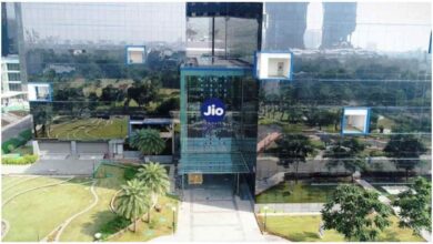 जियो यूपी और उत्तराखंड, Jio 10 years anniversary, जियो 7 करोड़ मोबाइल यूजर्स, Jio UP East subscribers, Jio UP West subscribers, जियो उत्तराखंड ग्राहक, Jio 5G subscribers 2026, जियो फाइबर यूपी, Jio AirFiber Uttar Pradesh, भारत में डेटा की कीमत, जियो टेलीकॉम सेक्टर