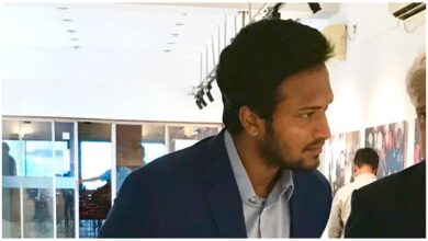 Shakib Al Hasan, Sheikh Hasina, Bangladesh, Petrol Bomb Attack, Awami League, शाकिब अल हसन, शेख हसीना, बांग्लादेश, पेट्रोल बम हमला, Bangladesh News, शाकिब अल हसन, Sheikh Hasina, Bangladesh News, Petrol Bomb Attack, Awami League, बांग्लादेश, शेख हसीना प्रेस कॉन्फ्रेंस, Shakib Al Hasan House Attack, Bangladesh Politics, World News