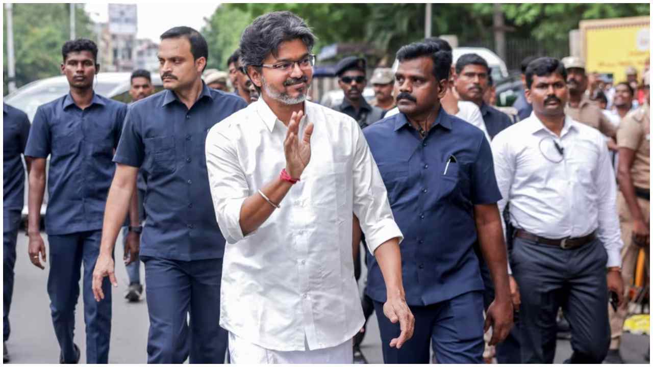 Politics : ‘परिसीमन के खिलाफ एकजुट हुए दल’, विजय की बैठक में 21 सांसद शामिल, DMK-AIADMK ने बनाई दूरी