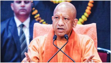 उत्तर प्रदेश रक्षाबंधन फ्री बस यात्रा, योगी आदित्यनाथ, महिलाओं के लिए मुफ्त बस यात्रा, रक्षाबंधन 2026, यूपी फ्री बस सेवा, योगी की बैठक, यूपी बाढ़, जलभराव, चीनी की कालाबाजारी, यूपी स्कूल