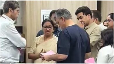 Satya Niketan PG Collapse, सत्य निकेतन पीजी बिल्डिंग हादसा, Satya Niketan building collapse, Delhi PG building collapse, सत्य निकेतन बिल्डिंग गिरने से मौत, दिल्ली बिल्डिंग हादसा, Rekha Gupta magisterial inquiry, Satya Niketan PG owner FIR, दिल्ली पीजी भवन हादसा, हरिराम के खिलाफ FIR, दिल्ली में बिल्डिंग गिरने की खबर