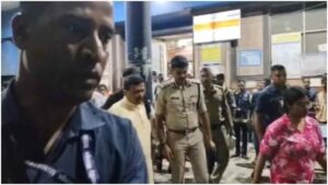 कोलकाता दुर्गा पूजा हादसा, कोलकाता चोरबागान भगदड़, दुर्गा पूजा पंडाल हादसा, शुभेंदु अधिकारी अस्पताल पहुंचे, ममता बनर्जी ने जताया दुख, कोलकाता भगदड़ में 17 की मौत, शारदा पार्क पूजा पंडाल, Kolkata Durga Puja Accident, Chorb​​agan Stampede, West Bengal News, Shubhendu Adhikari, Mamata Banerjee, Durga Puja 2026